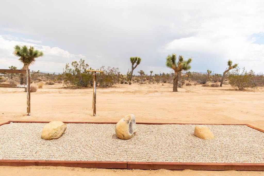 Cryptic Cabin-Tranquil Bohemian Getaway W/Hot Tub Villa Yucca Valley Exterior foto